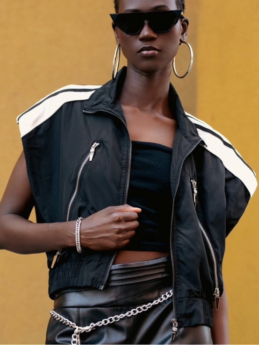 NWT Kate Hewko Black & White Zip-Front Sleeveless Jacket